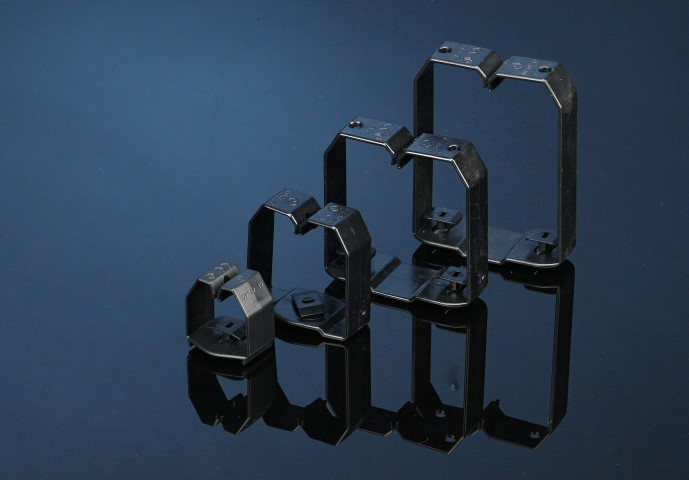 Variety of CL Wire Retainers